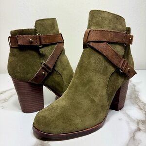 NWOT Gianni Bini Olive Suede Straps Zip Chunky Block Women’s Heeled Boots, 8,5